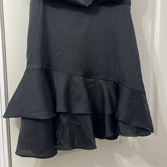 “Lulu’s: On The Floor Satin Ruffle Dress size small” - Picture 3 of 12